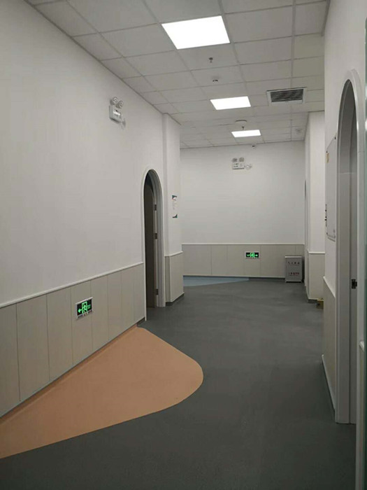 一連鎖教育機構(gòu)地面拼花工程驗收成功